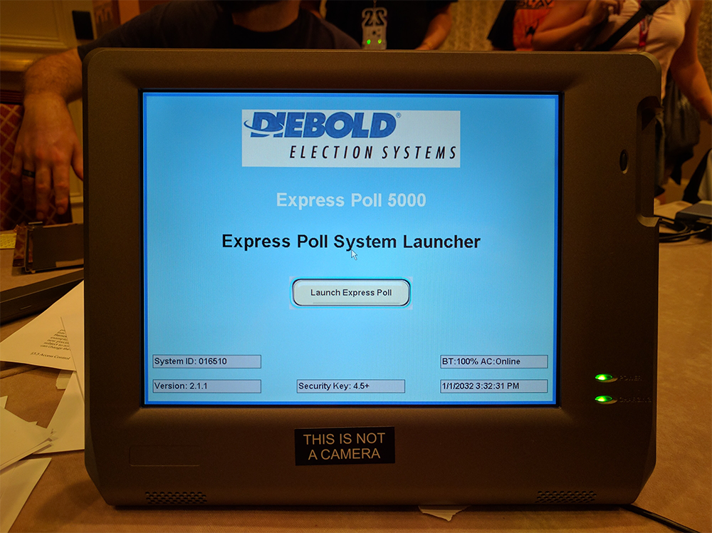 Hacking Voting Machines at DEF CON 25